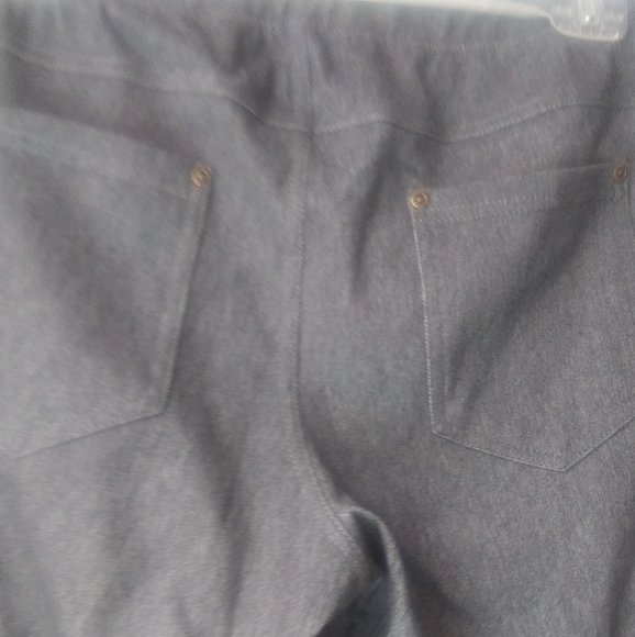 Women's Grey Denim Jeggings - Picture 3 of 6